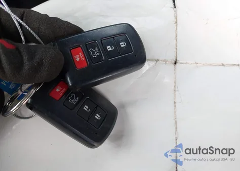 2014 Toyota Rav4 Limited из США, поврежденный, VIN 2T3DFREV8EW161742